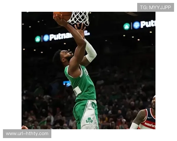 现代篮球位置模糊化：锋线球员主导比赛趋势