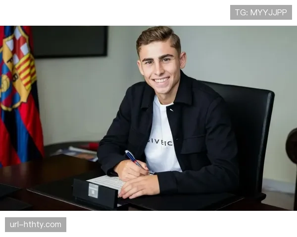 巴萨新星费尔明面部重伤后佩戴防护面具返训，出战塞尔塔仍存疑问